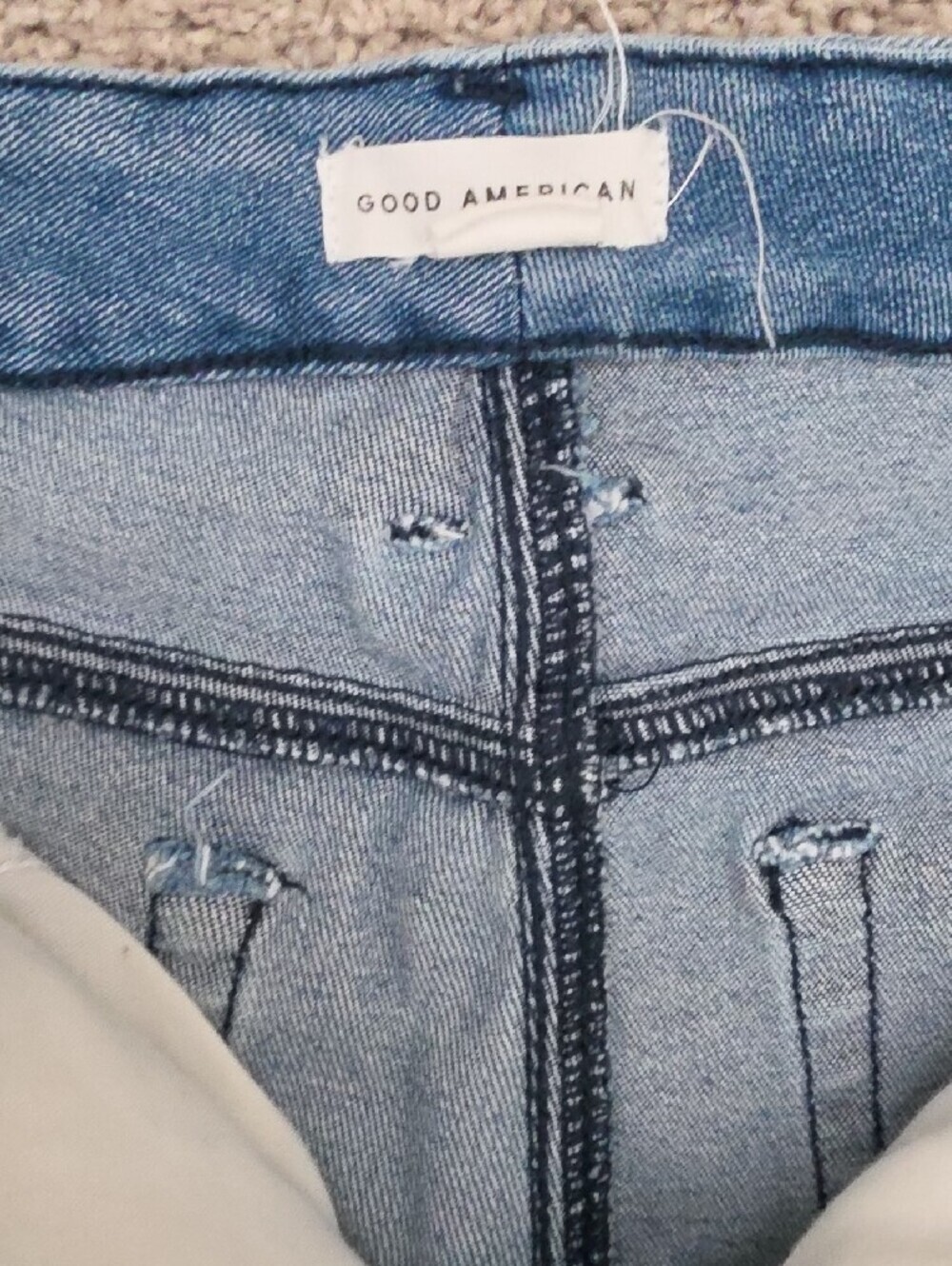 Good American Light Blue Straight-Leg Jeans - Picture 2 of 7